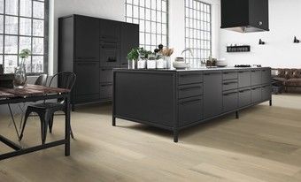 Ламинат Дуб Яркий Balterio Grande Wide 64090